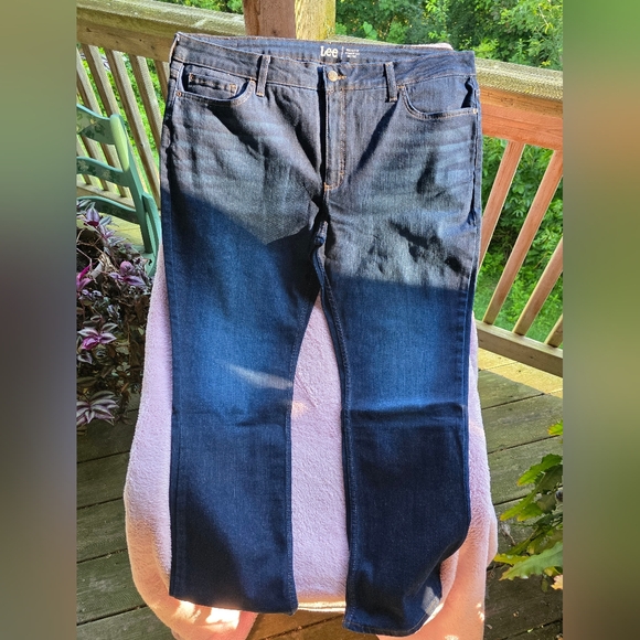 Lee Denim - NWT Lee Womens Jeans Straight Leg Denim Blue Regular Fit Mid Rise Dark Wash 22M